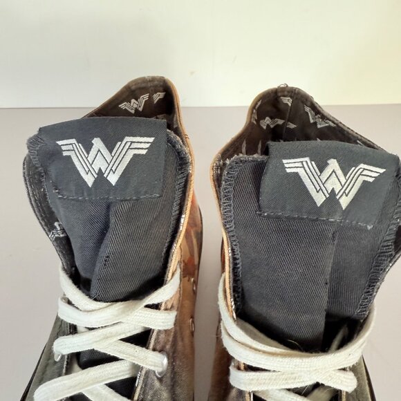 Converse High Top Sneakers Size 8 Wonder Woman Heroic DC Comics Rebirth Vol 1 - Picture 9 of 16